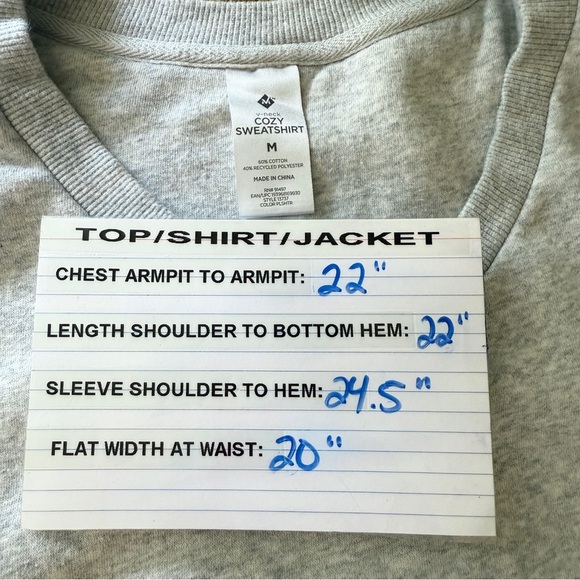 V-neck Cozy Sweatshirt Women Size Medium Heather Gray Front Pockets Casual Basic - Picture 11 of 12